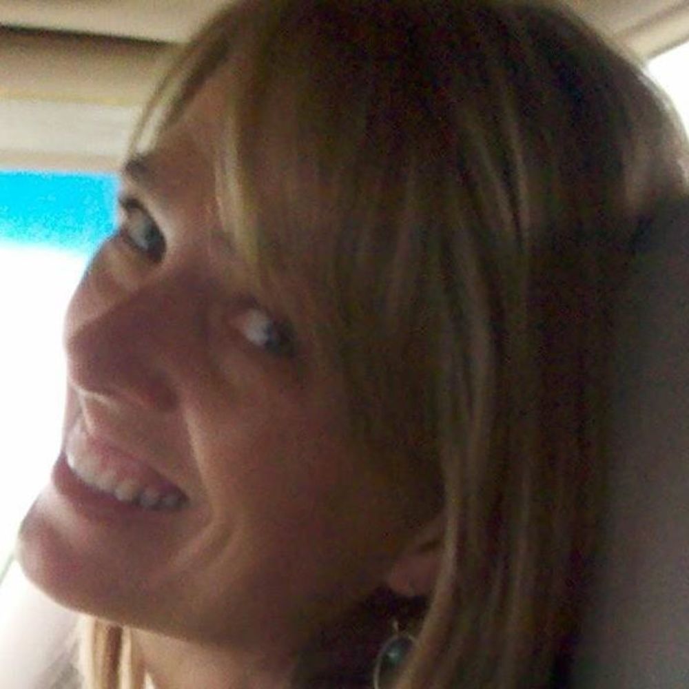 Meet your Posher, Julie - Picture 1 of 1